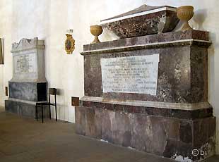 Maniace, tomba di Filippo Thovez 