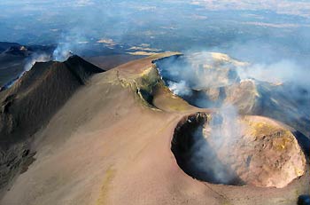Etna, crateri sommitali (foto tratta da sito web dell'Unesco)