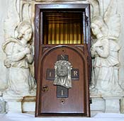 Bronte, Chiesa di S. Blandano, il tabernacolo