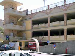 NUOVI UFFICI COMUNALI NEL PARCHEGGIO